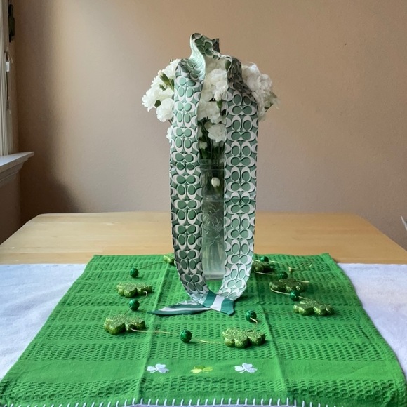 ππ§£COACH SIGNATURE PRINT SKINNY SCARF ππ§£ - Picture 3 of 16